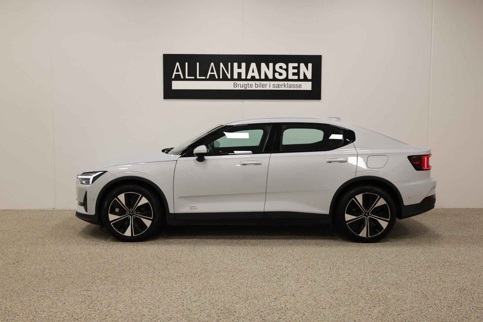 Hvid Polestar 2 fra 2023