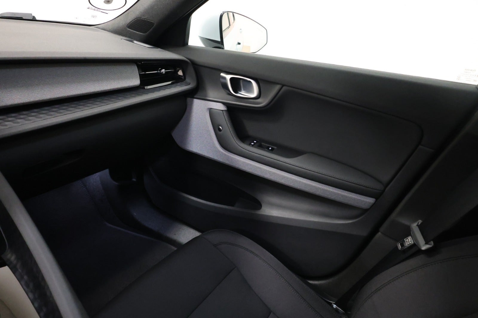Hvid Polestar 2 fra 2023