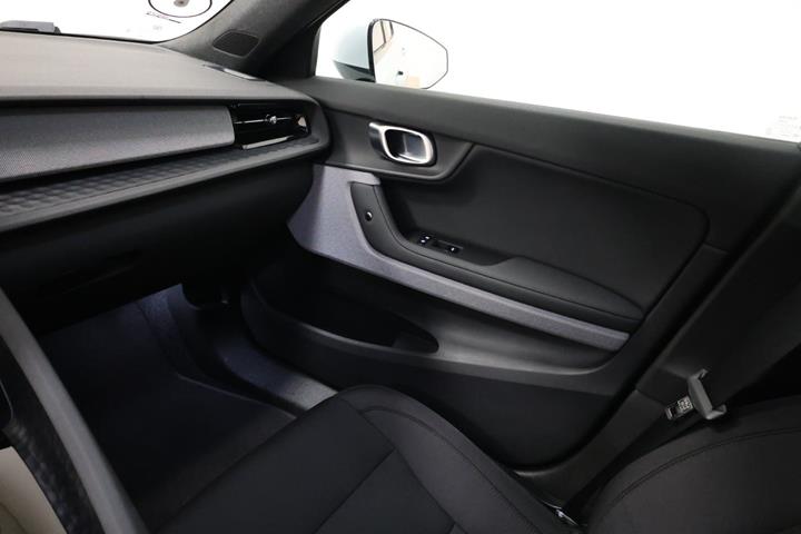 Hvid Polestar 2 fra 2023