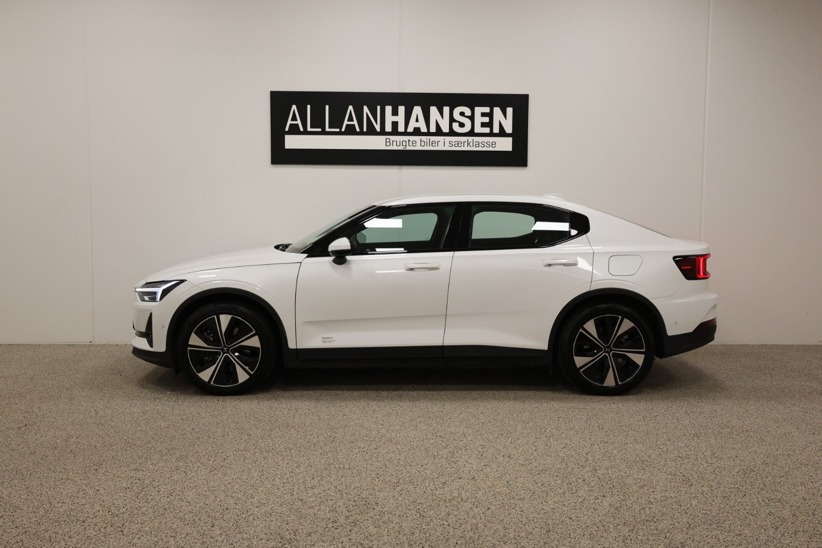 Hvid Polestar 2 fra 2023