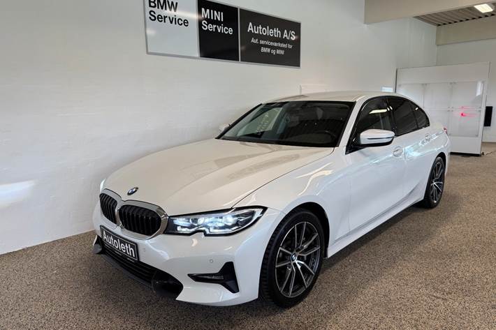 Hvid BMW 330d fra 2020