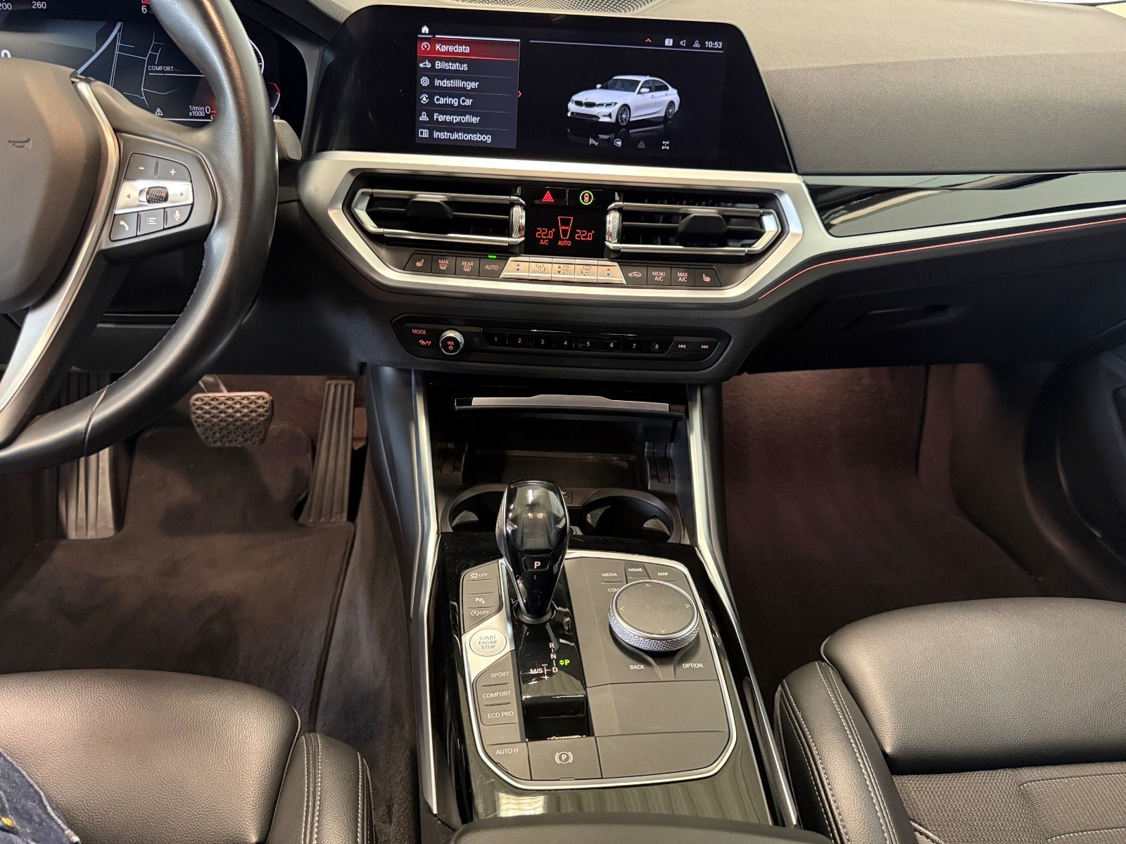 Hvid BMW 330d fra 2020
