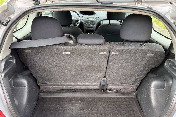 undefined Toyota Yaris fra 2003