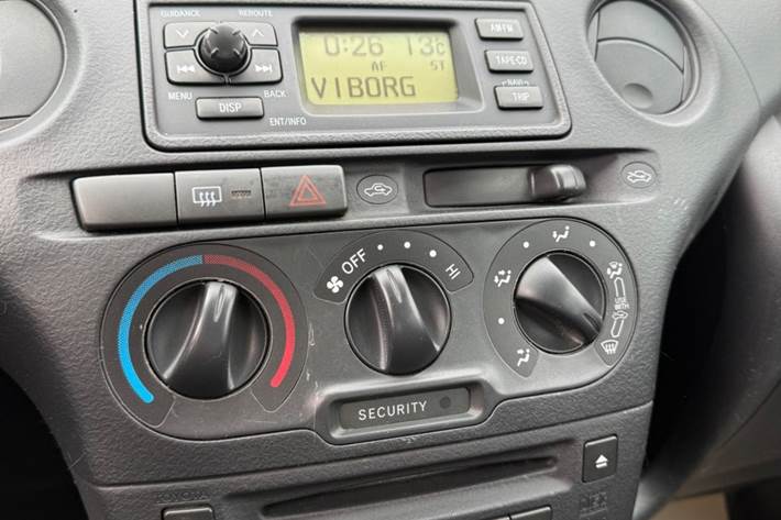 undefined Toyota Yaris fra 2003