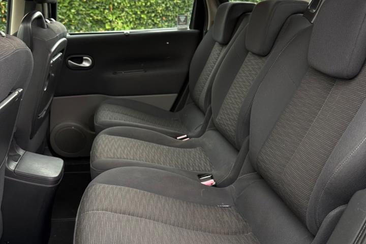 undefined Renault Grand Scenic II fra 2008 set indefra