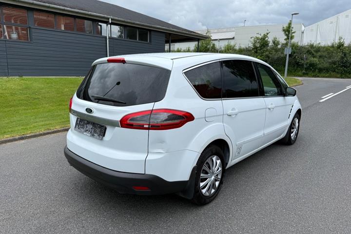 undefined Ford S-MAX fra 2011