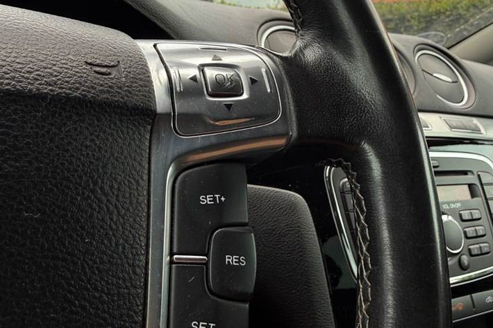undefined Ford S-MAX fra 2011