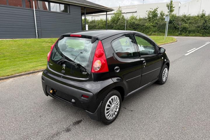 undefined Peugeot 107 fra 2009
