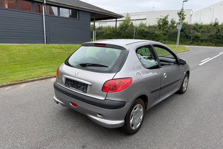 undefined Peugeot 206 fra 2003