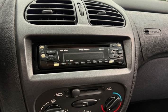 undefined Peugeot 206 fra 2003