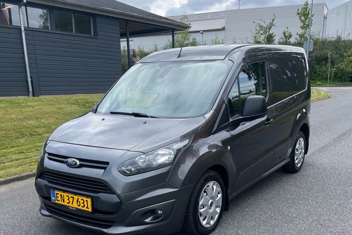 undefined Ford Transit Connect fra 2016 set udefra