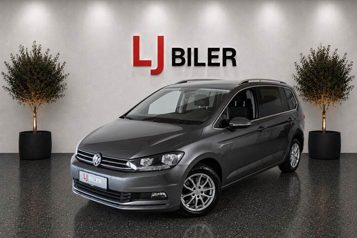 undefined VW Touran fra 2018 set udefra