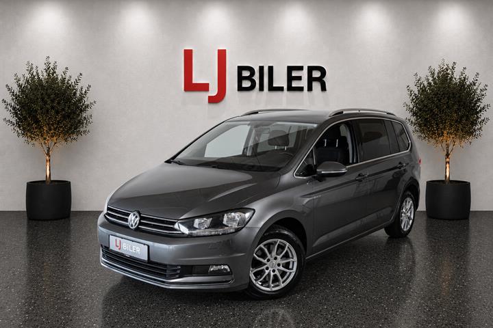 undefined VW Touran fra 2018 set udefra