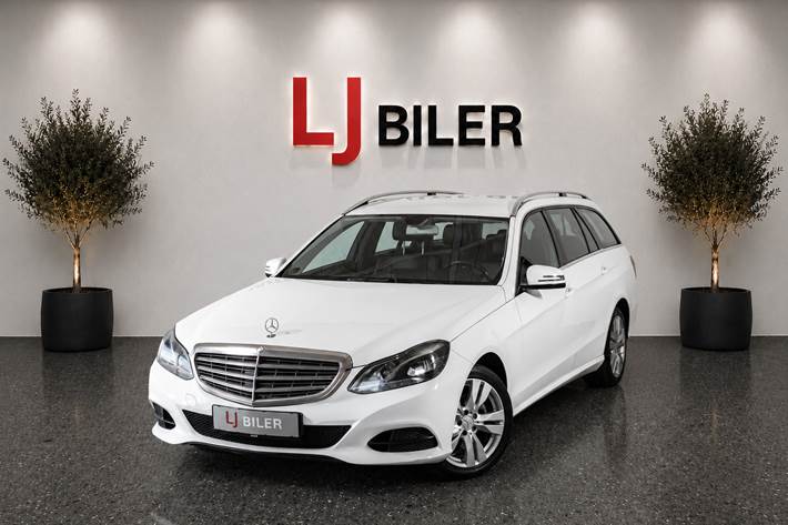 Hvid Mercedes E200 fra 2014 set udefra
