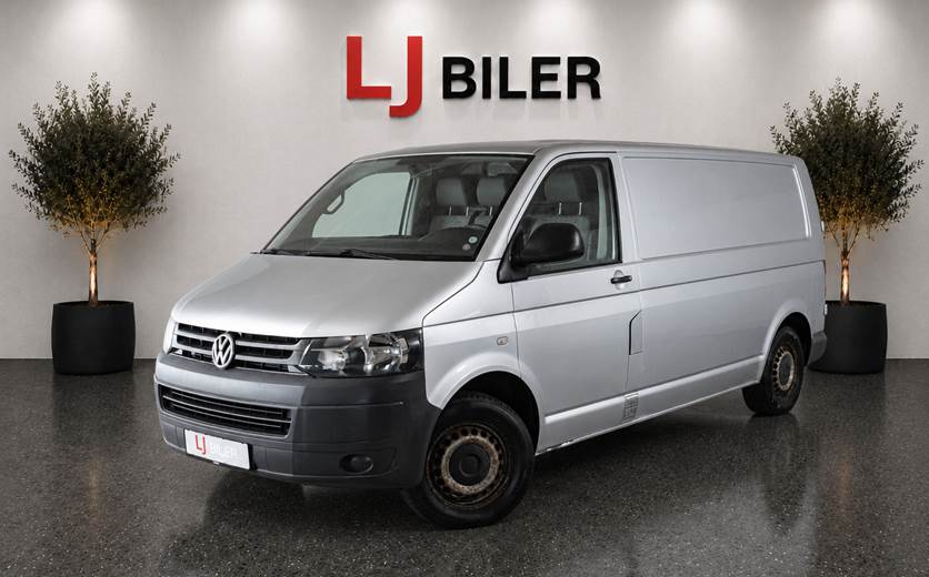 VW Transporter 2,0 TDi 140 Kassevogn lang