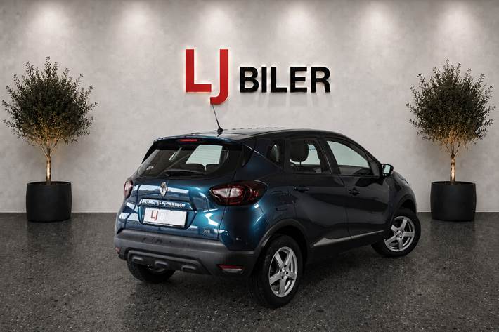 Blå Renault Captur fra 2017