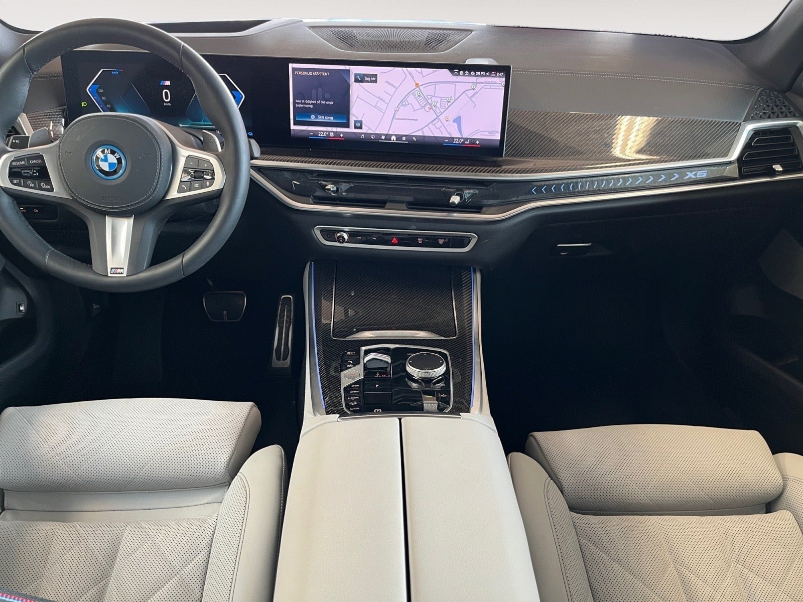 Grå BMW X5 fra 2025