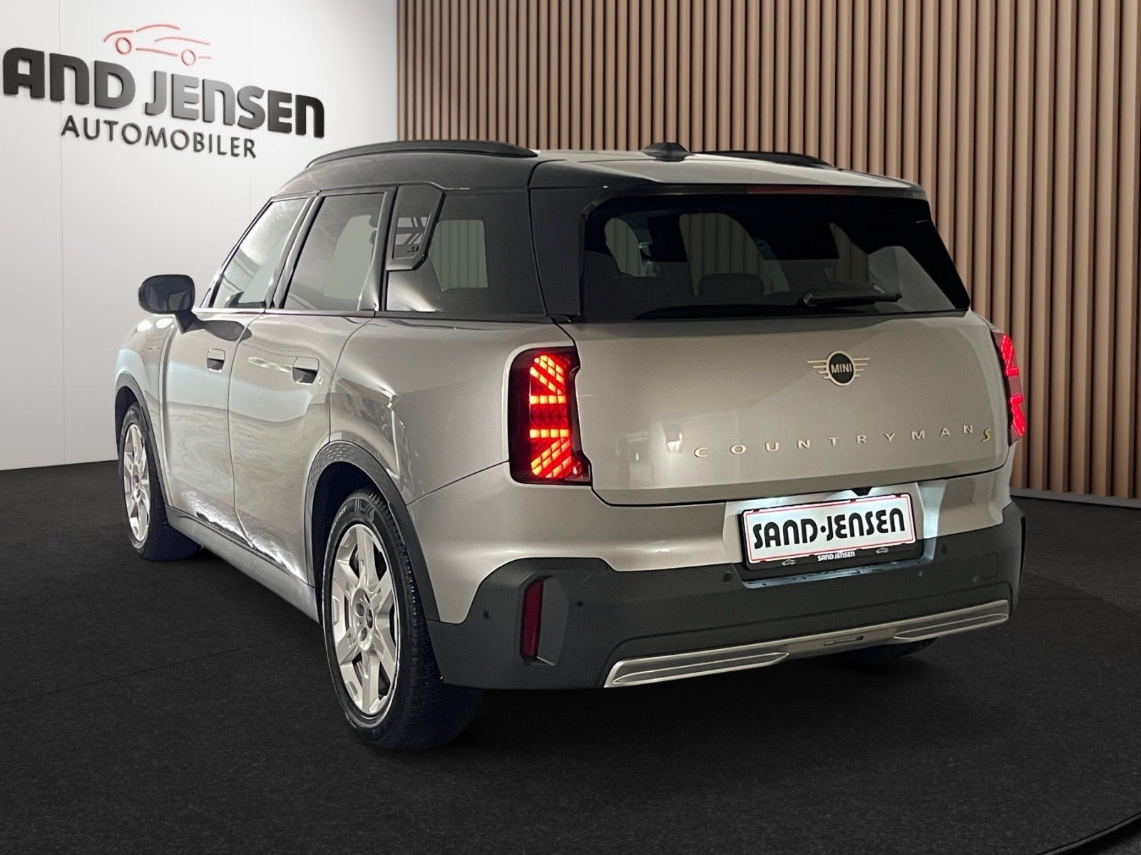 Sølv Mini Countryman SE fra 2025