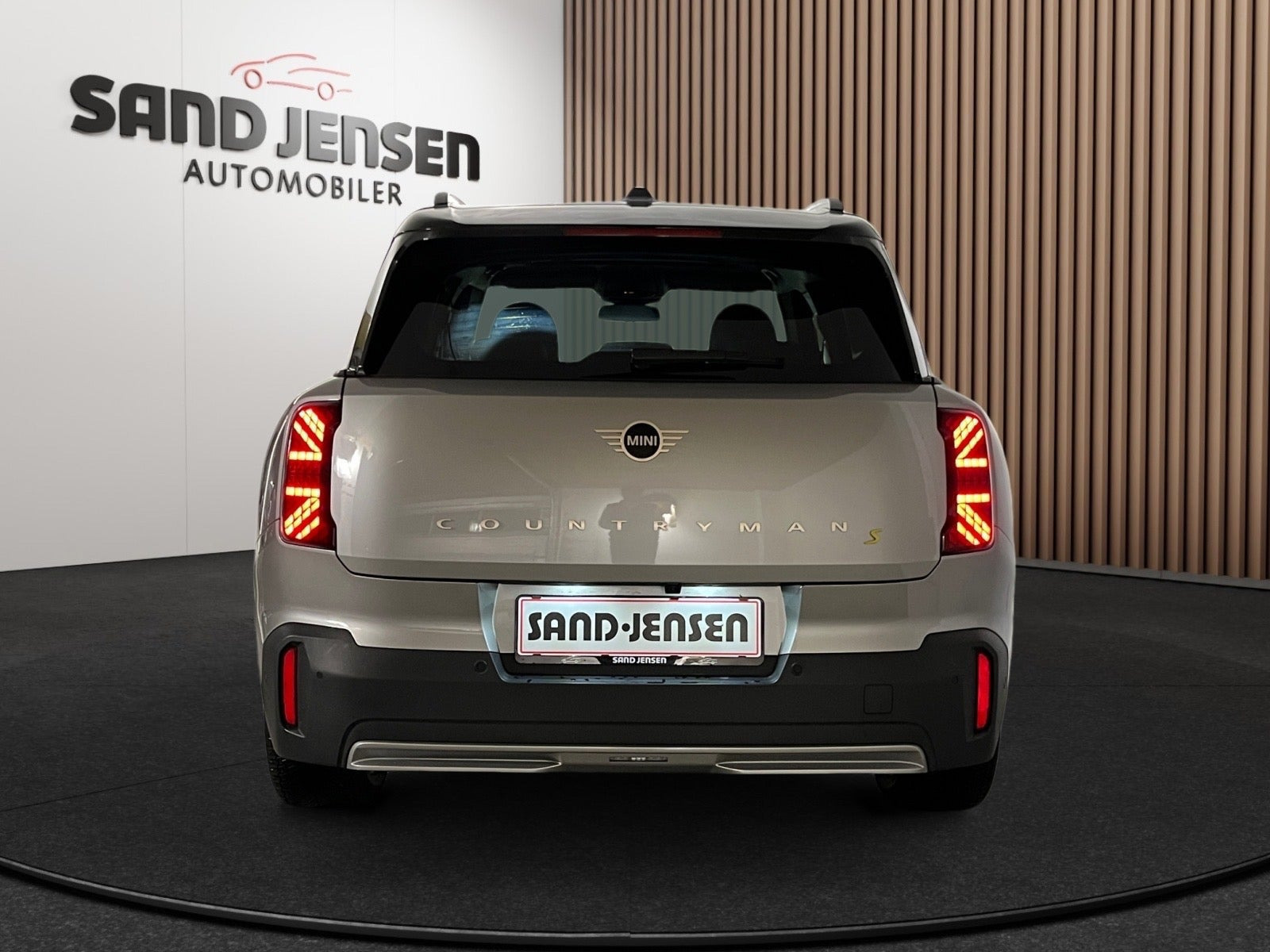 Sølv Mini Countryman SE fra 2025