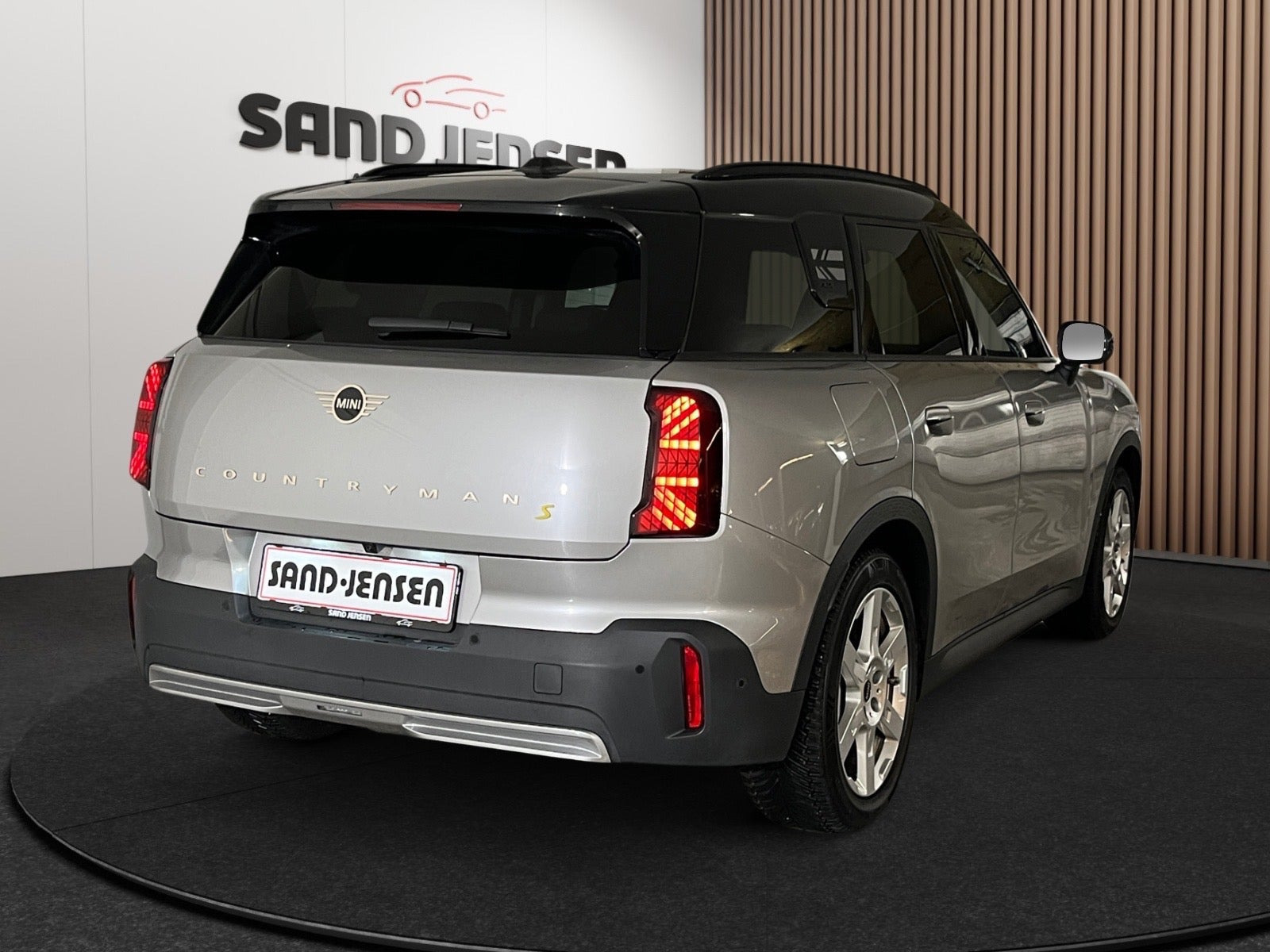 Sølv Mini Countryman SE fra 2025