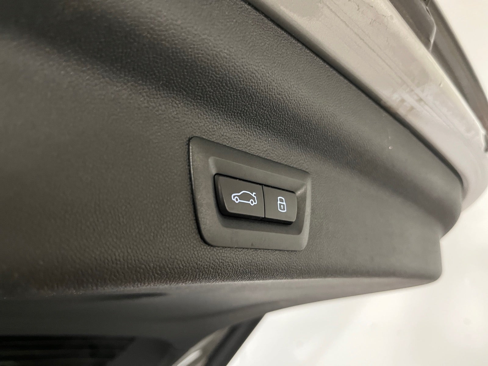 Blå Mini Countryman SE fra 2025