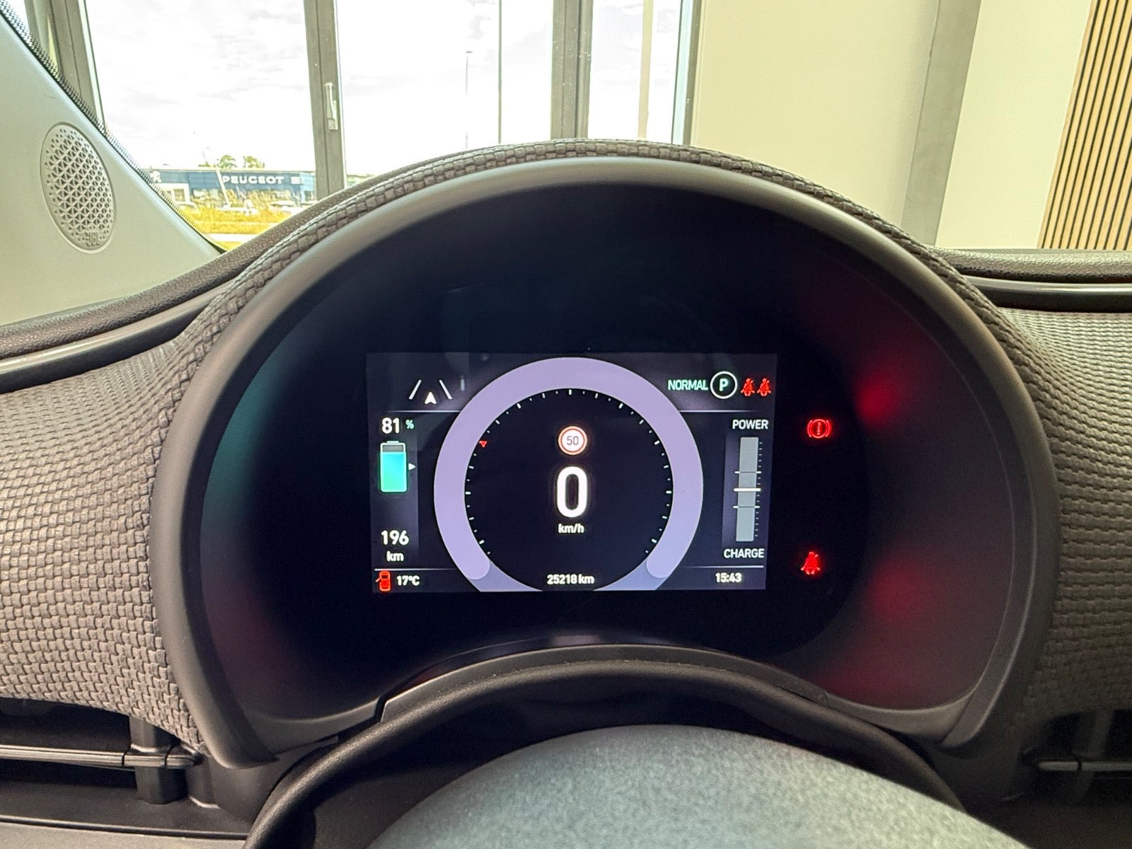 Blå Fiat 500e fra 2023