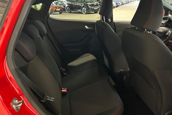 Rød Ford Fiesta fra 2019