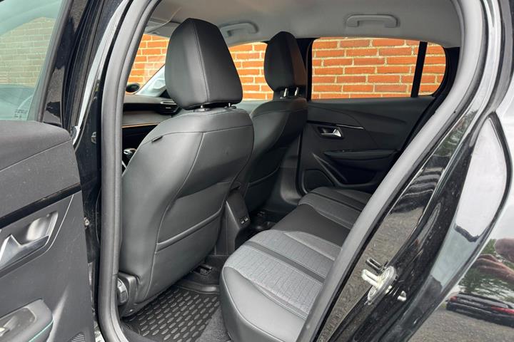 undefined Peugeot 208 fra 2020