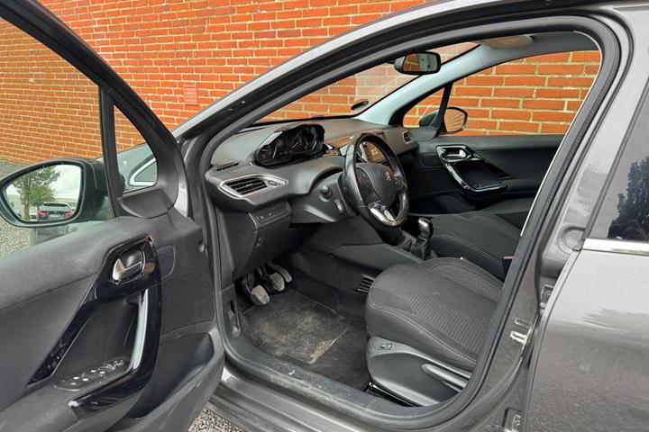 undefined Peugeot 208 fra 2019