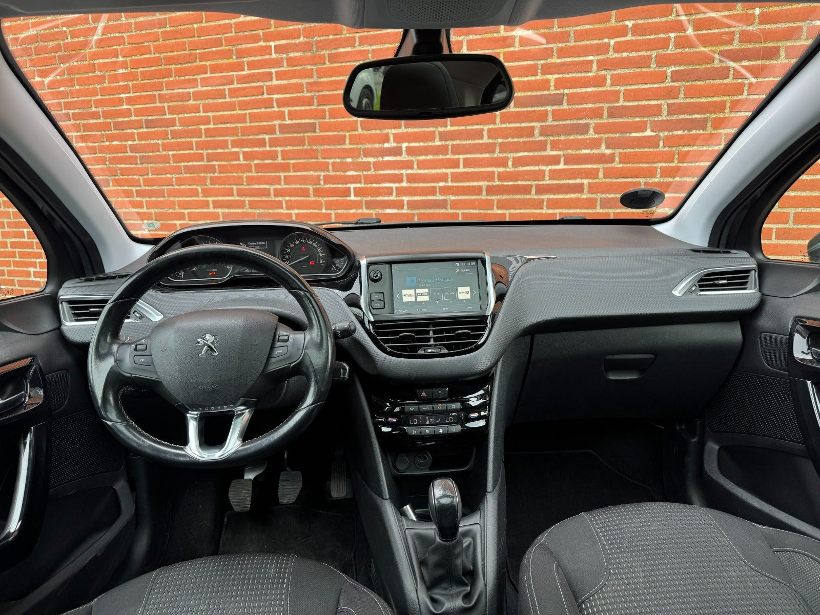 undefined Peugeot 208 fra 2019