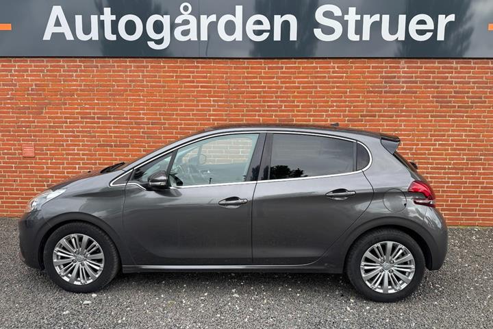undefined Peugeot 208 fra 2019