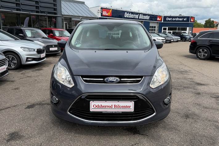 Grå Ford C-MAX fra 2013