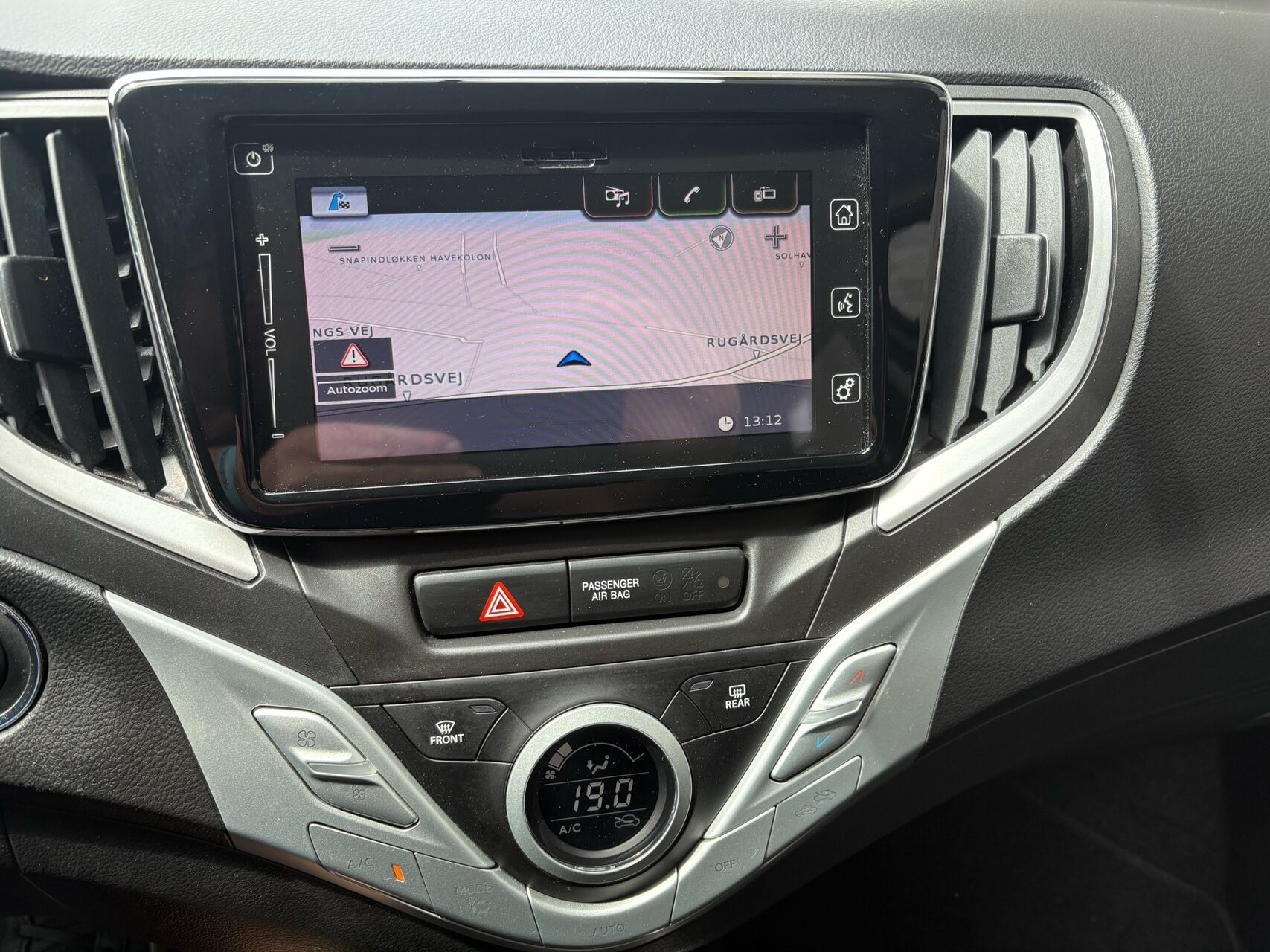 Grå Suzuki Baleno fra 2020