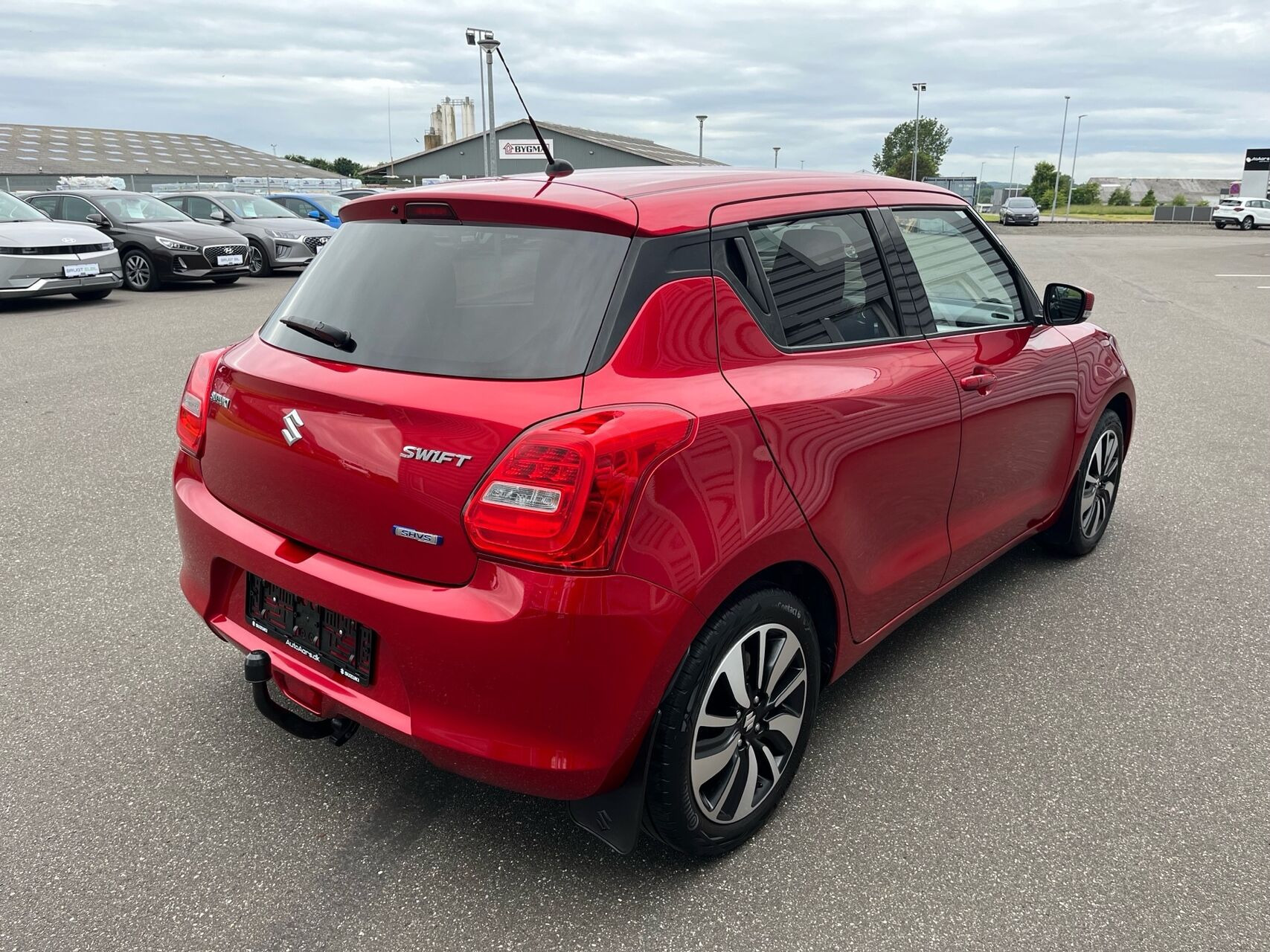 Rød Suzuki Swift fra 2017