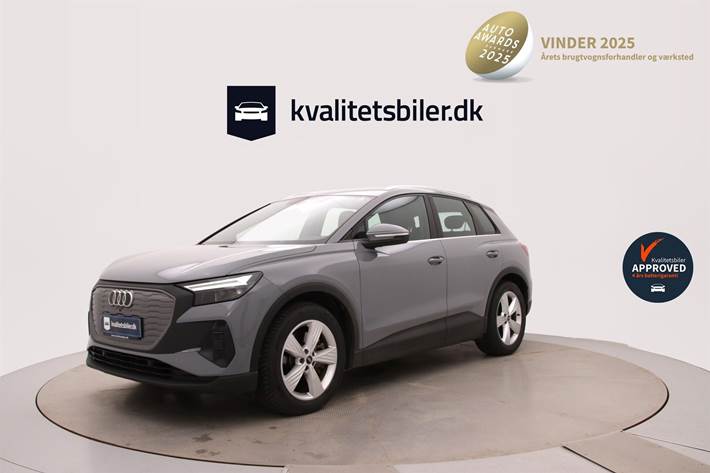 Grå Audi Q4 fra 2023 set udefra