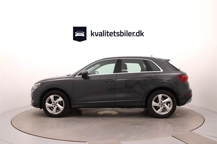 Grå Audi Q3 fra 2019