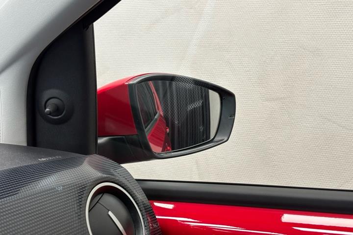 Rød VW e-up fra 2021