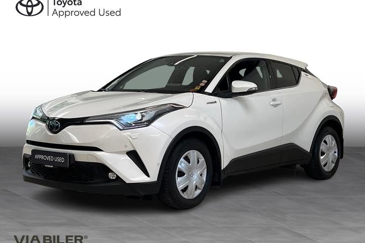Hvid Toyota C-HR fra 2019 set udefra