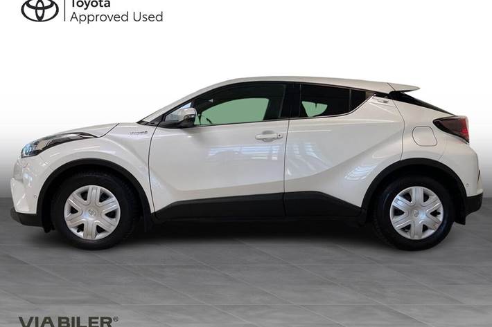 Hvid Toyota C-HR fra 2019