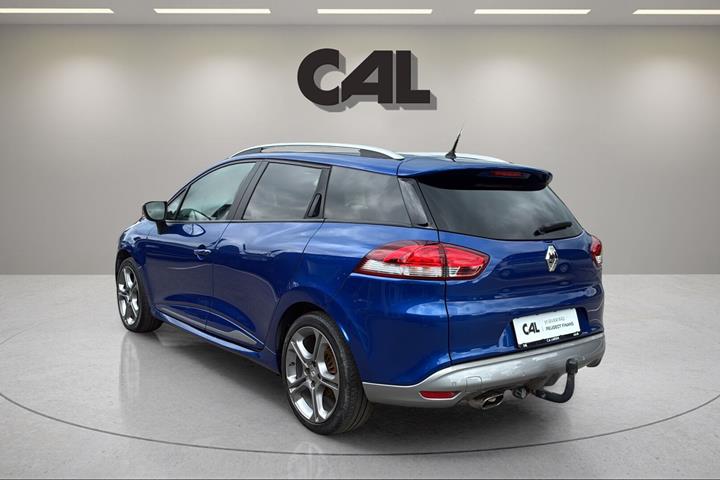 Blå Renault Clio fra 2018