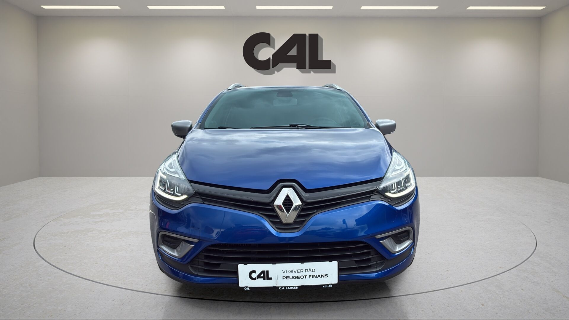 Blå Renault Clio fra 2018