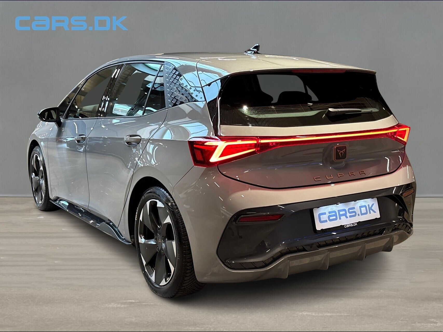 Grå Cupra Born fra 2024