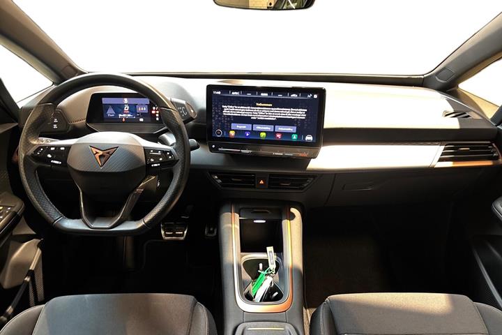 Grå Cupra Born fra 2024