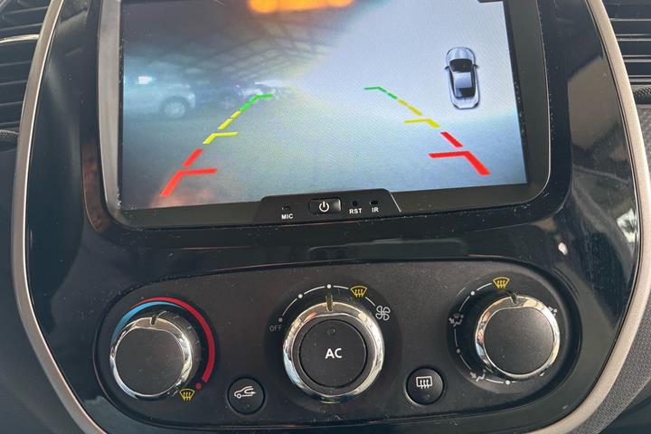 Sort Renault Captur fra 2014