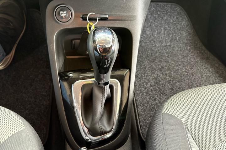 Sort Renault Captur fra 2014