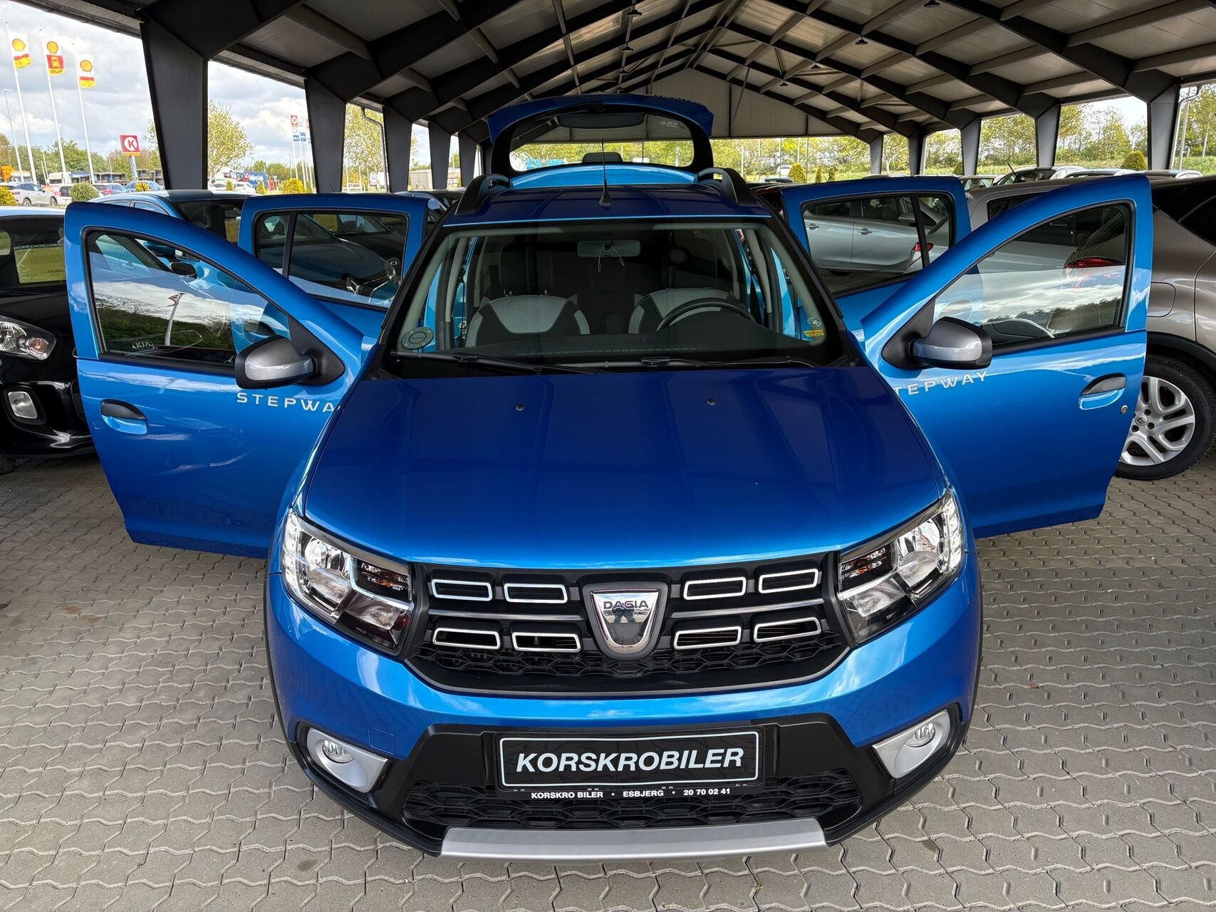 Blå Dacia Sandero fra 2018