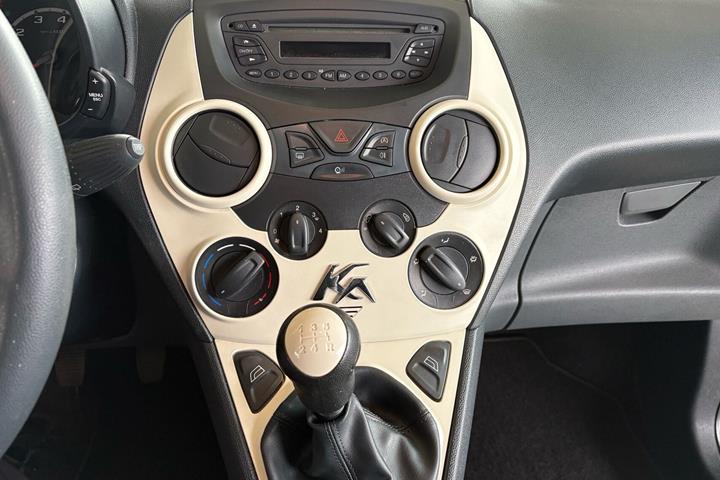 Hvid Ford Ka fra 2013