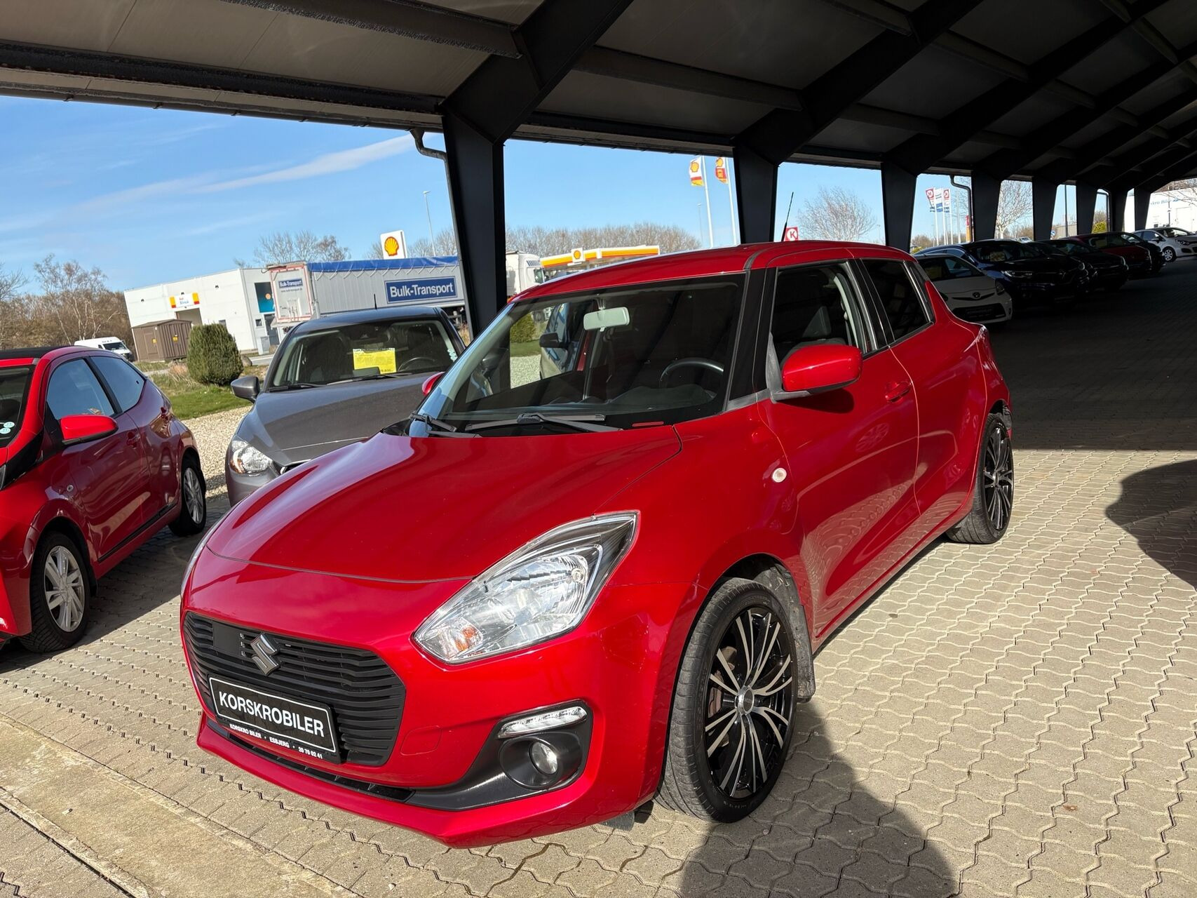 Rød Suzuki Swift fra 2018