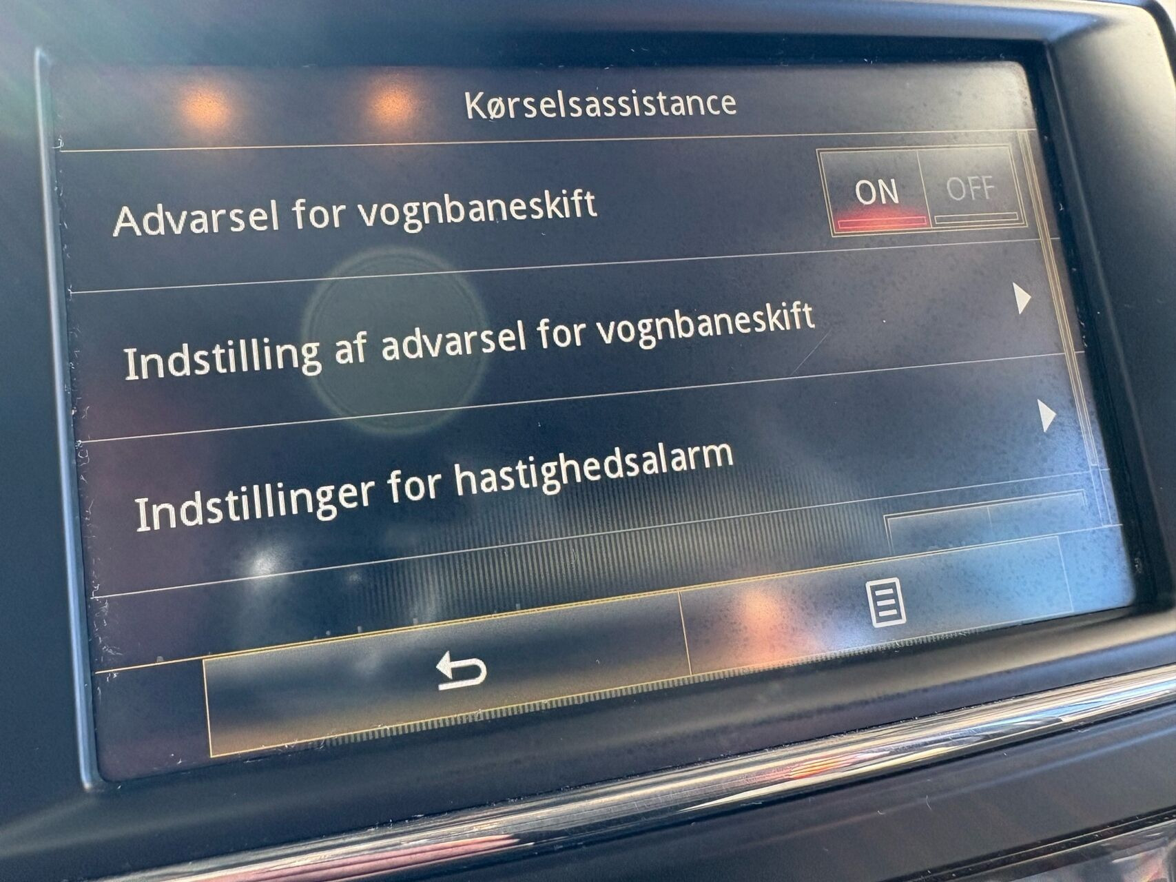 Blå Renault Kadjar fra 2016