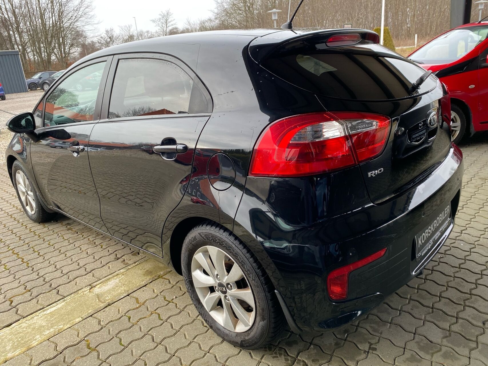 Sort Kia Rio fra 2015